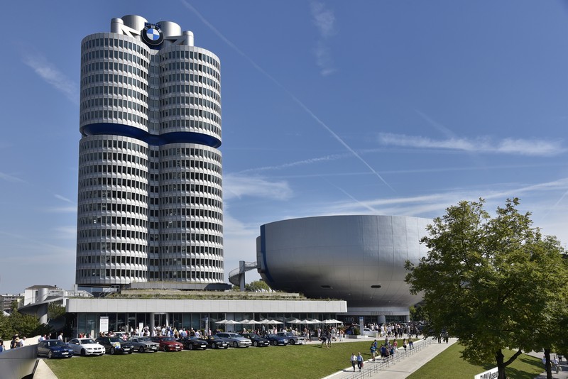 Name:  P90232760_highRes_bmw-museum-100-maste.jpg
Views: 3647
Size:  125.5 KB