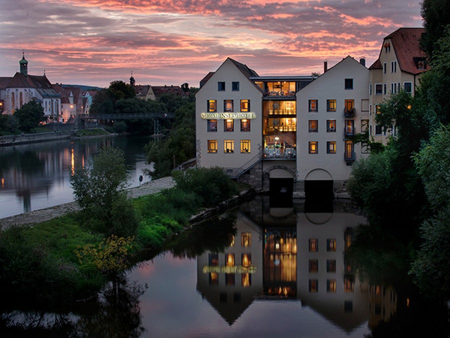 Name:  aussenansicht-02-hotel-regensburg-640.jpg
Views: 11500
Size:  142.8 KB