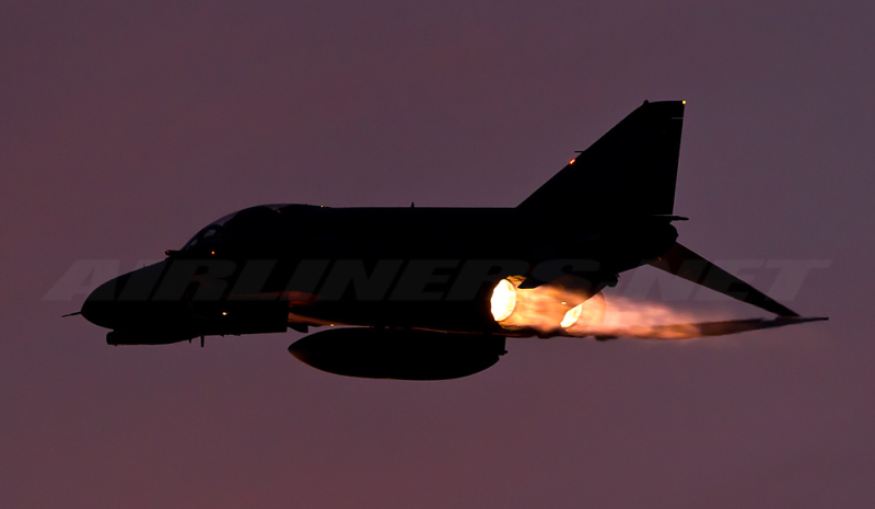 Name:  f_4_phantom_ii_going_full_afterburner_at_sundown_by_jamestayloranime-d52jfsz.jpg
Views: 2143
Size:  176.6 KB