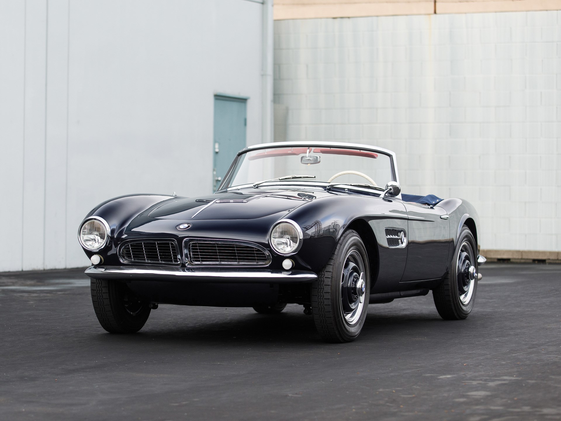 Name:  1958 BMW 507 Roadster S2 70157 RM Arizona 2019-01.jpg
Views: 4578
Size:  335.1 KB