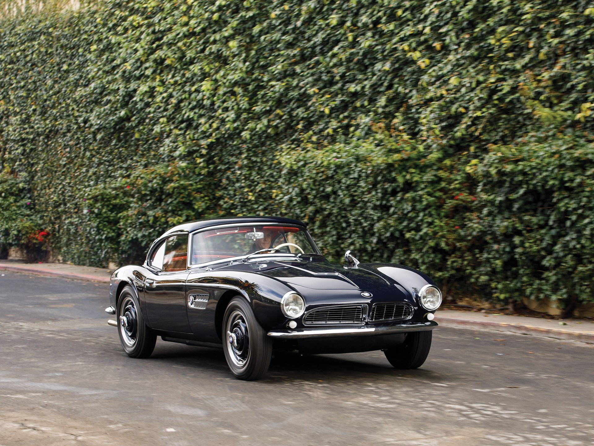 Name:  1958 BMW 507 Roadster S2 70157 RM Arizona 2019-18.jpg
Views: 4326
Size:  720.3 KB