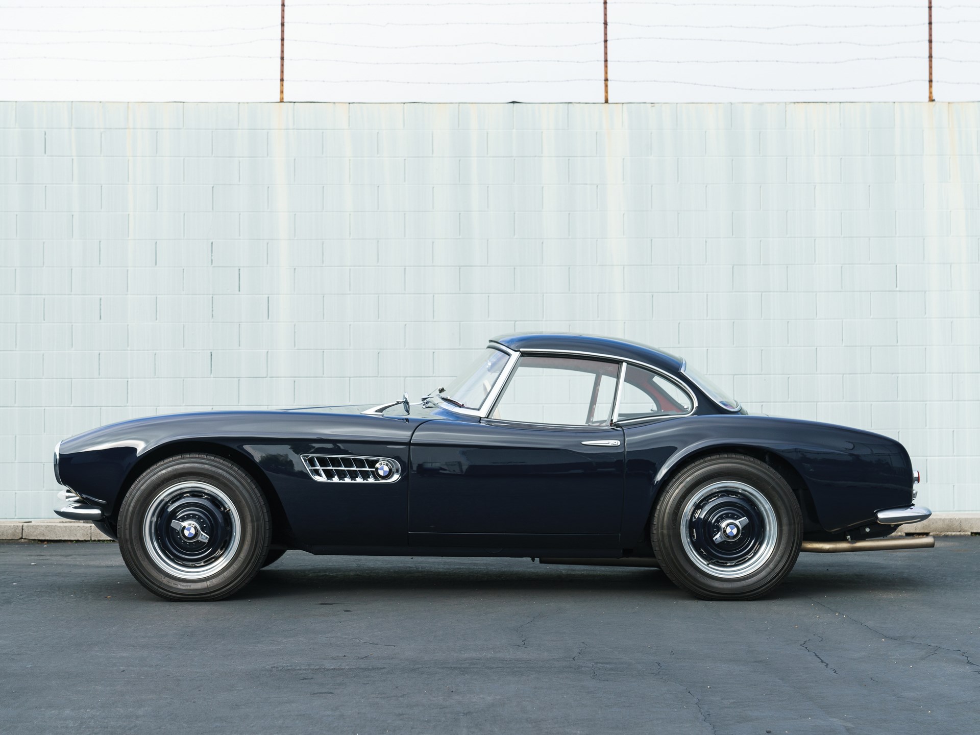 Name:  1958 BMW 507 Roadster S2 70157 RM Arizona 2019-34.jpg
Views: 4004
Size:  354.7 KB