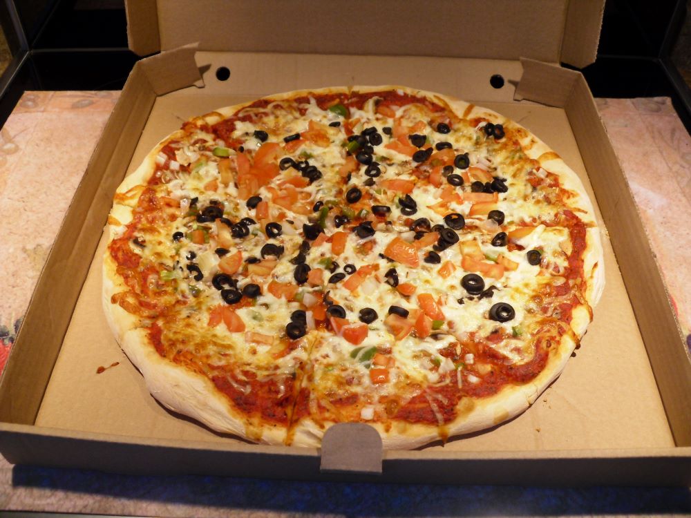 Name:  Pizza..JPG
Views: 548
Size:  126.6 KB