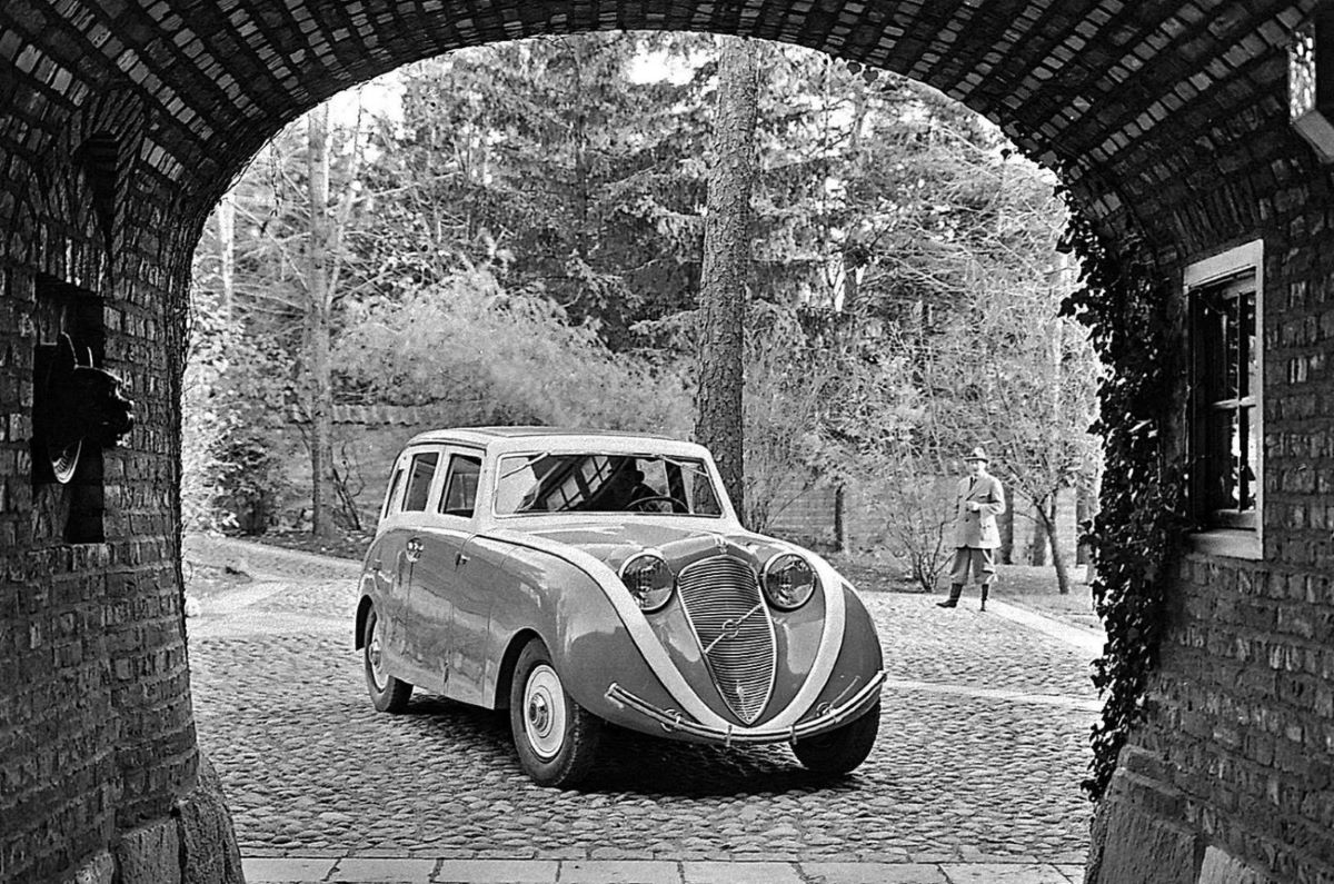 Name:  Volvo Venus Bilo (1933).jpg
Views: 1177
Size:  274.9 KB