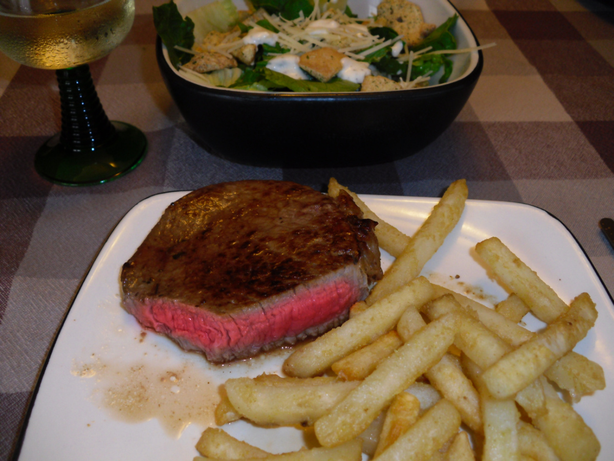 Name:  Steak..jpg
Views: 422
Size:  389.0 KB