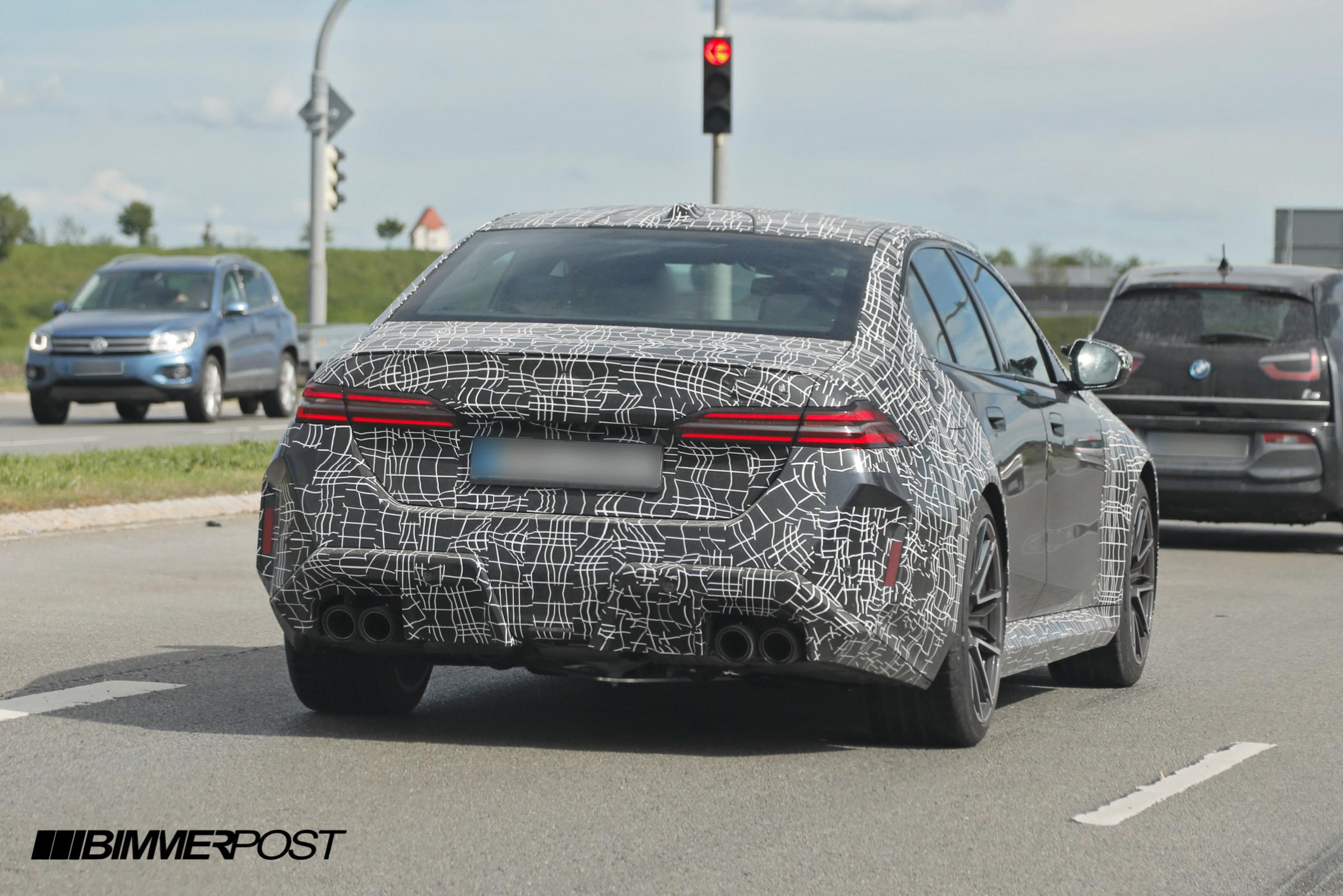 Name:  G90 M5 Sedan Prototype Spied 12.jpg
Views: 7054
Size:  394.1 KB