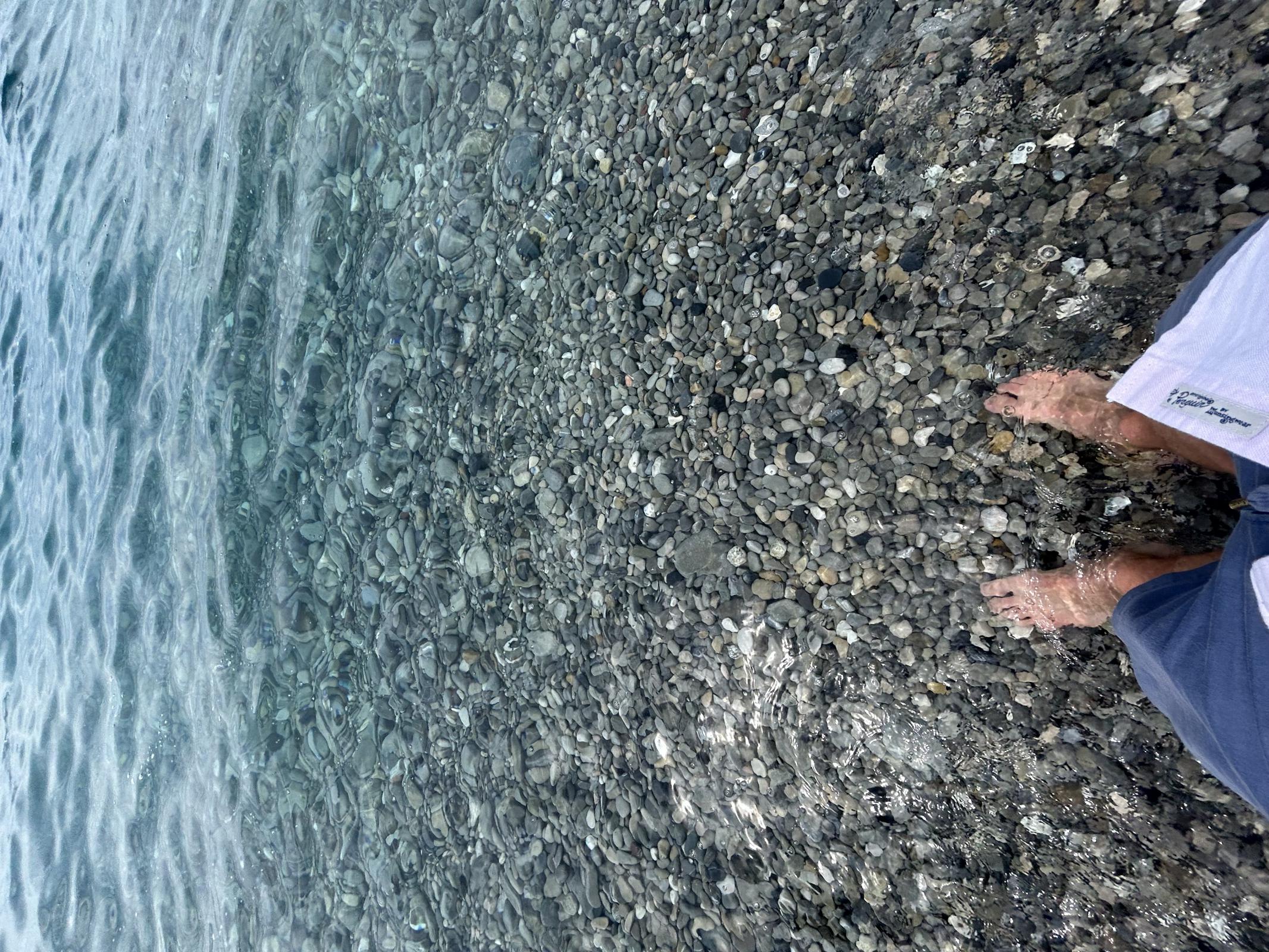 Name:  nice feet in water.jpg
Views: 247
Size:  714.4 KB