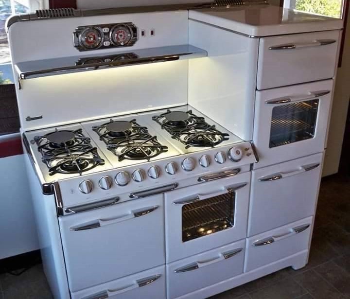 Name:  Stove..jpg
Views: 411
Size:  85.7 KB