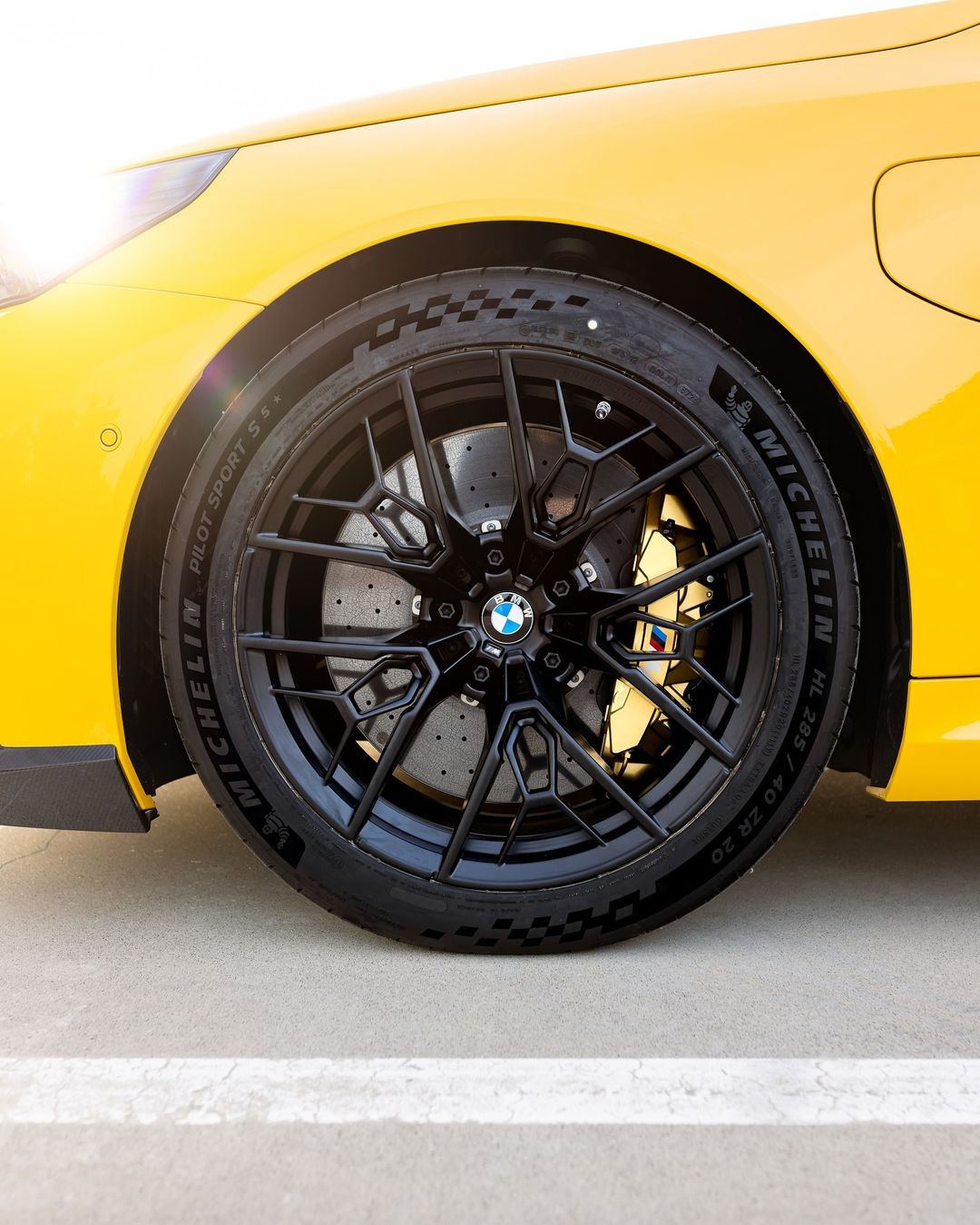 Name:  G99 M5 Touring BMW M Performance Parts Speed Yellow Individual 10.jpg
Views: 87
Size:  182.0 KB