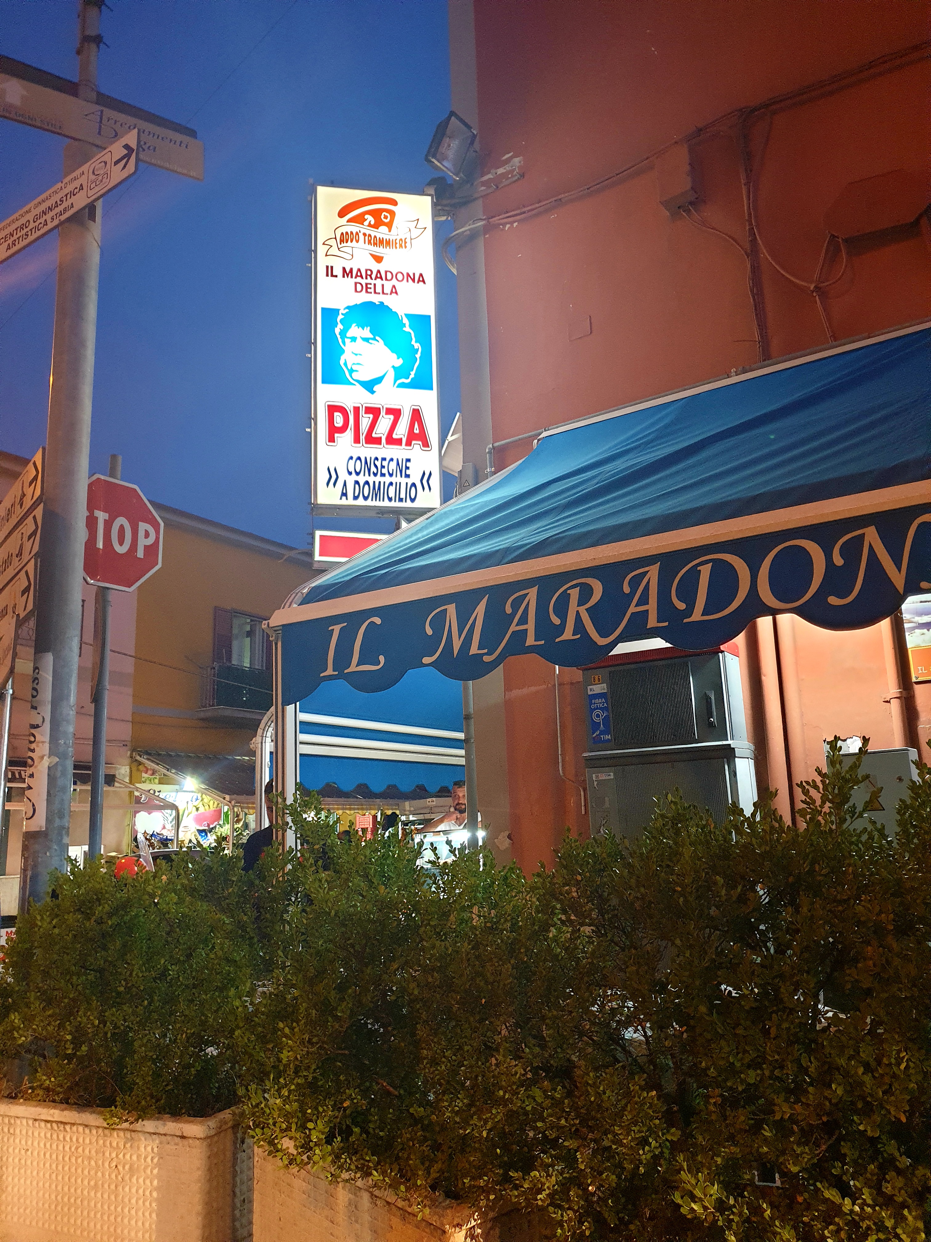 Name:  Pizzeria_Maradona.jpg
Views: 85
Size:  4.73 MB