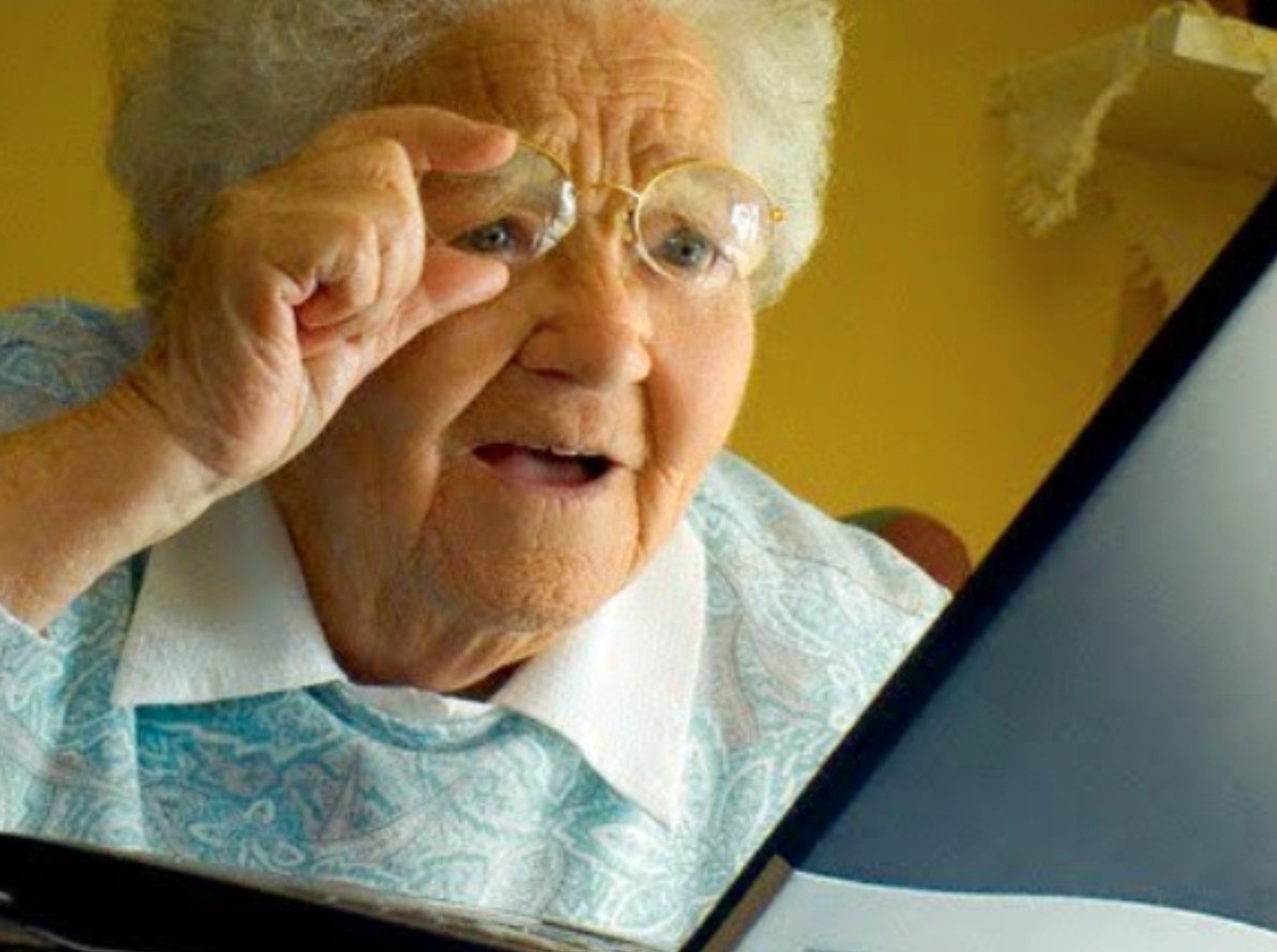 Name:  Old_Lady.jpg
Views: 111
Size:  233.9 KB