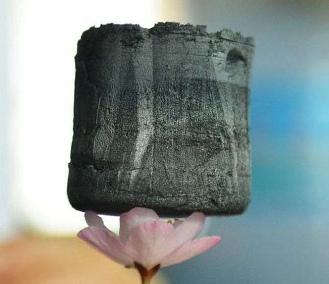 Name:  Aerogel..jpg
Views: 2460
Size:  49.3 KB