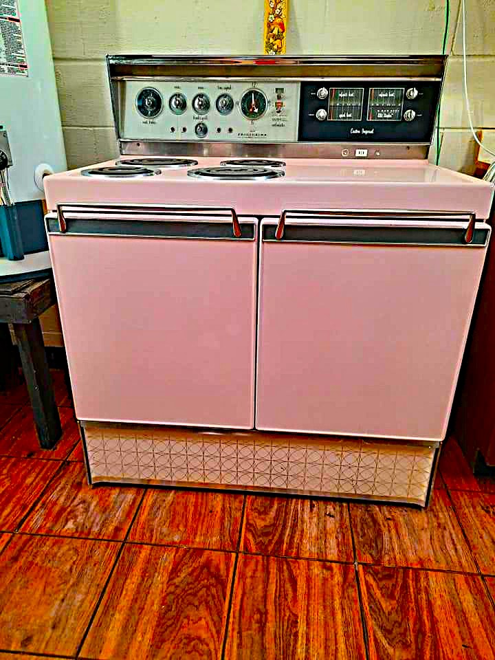 Name:  1959 Frigidaire Custom Imperial.jpg
Views: 307
Size:  167.1 KB