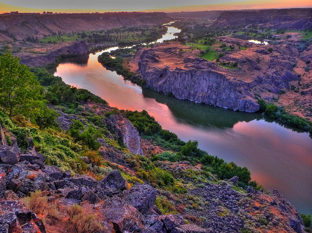 Name:  spanner1751- Snake River Gorge, Twin Falls Idaho.jpg
Views: 1218
Size:  255.4 KB